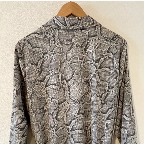 Host Pick 1. State Snake Print Maxi Dress Grey 1x - Picture 10 of 13